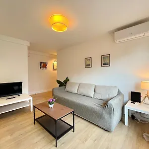 https://parc-gell-2-1.topbarcelonahotels.com